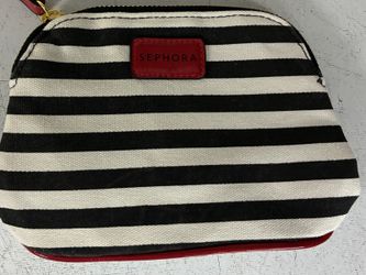 *NEW SEPHORA MAKEUP TRAVEL BAG IN BLACK & RED.