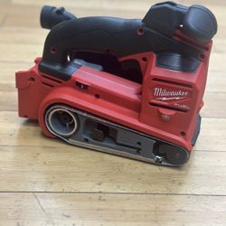 Milwaukee M18 Fuel Belt Sander 3x18” TOOL ONLY