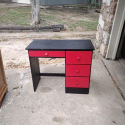 Kids Desk 36wx 17d X 29.5h