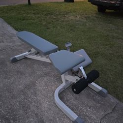 Weight Hoist Adjustable Bench