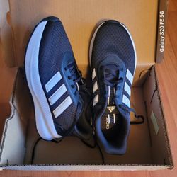 Adidas Shoe, Brand New, Confortabe, Size 8 1/2"