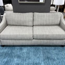 Hensley Sleeper Sofa 
