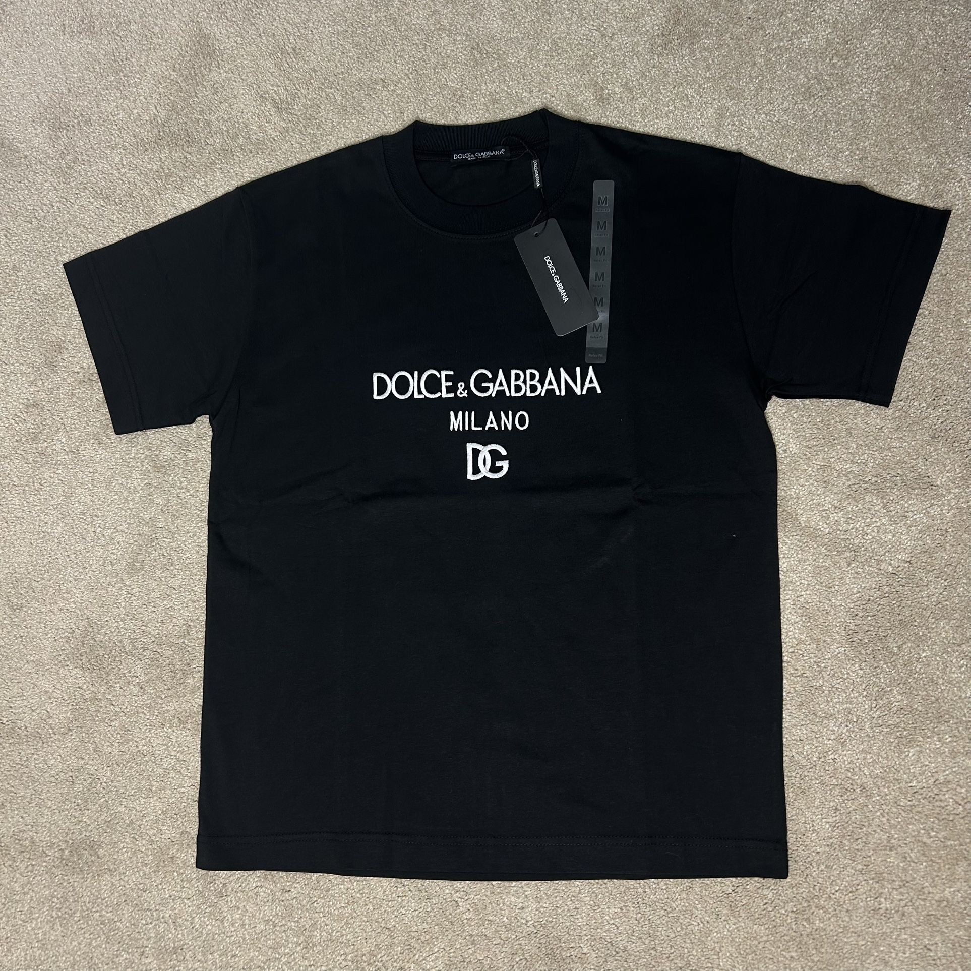 Premium Black Tee – Relax Fit.