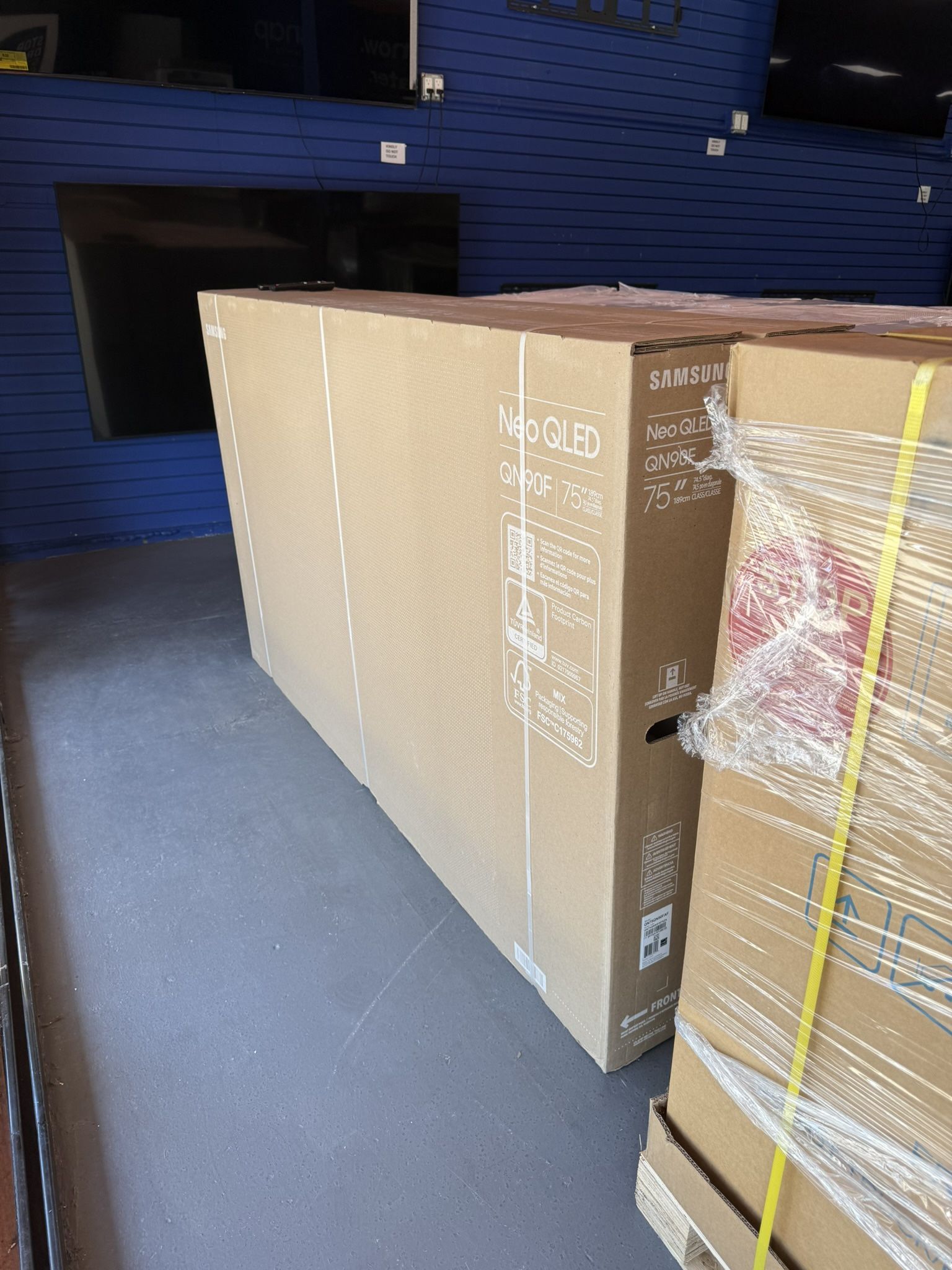 75 Samsung Neo QLED QN90F 4K HDR Smart TV