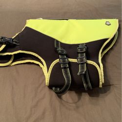 Brand New Without Tags Arcadia Trail Dog Life jacket Size Large