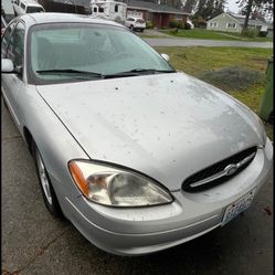 2002 Ford Taurus