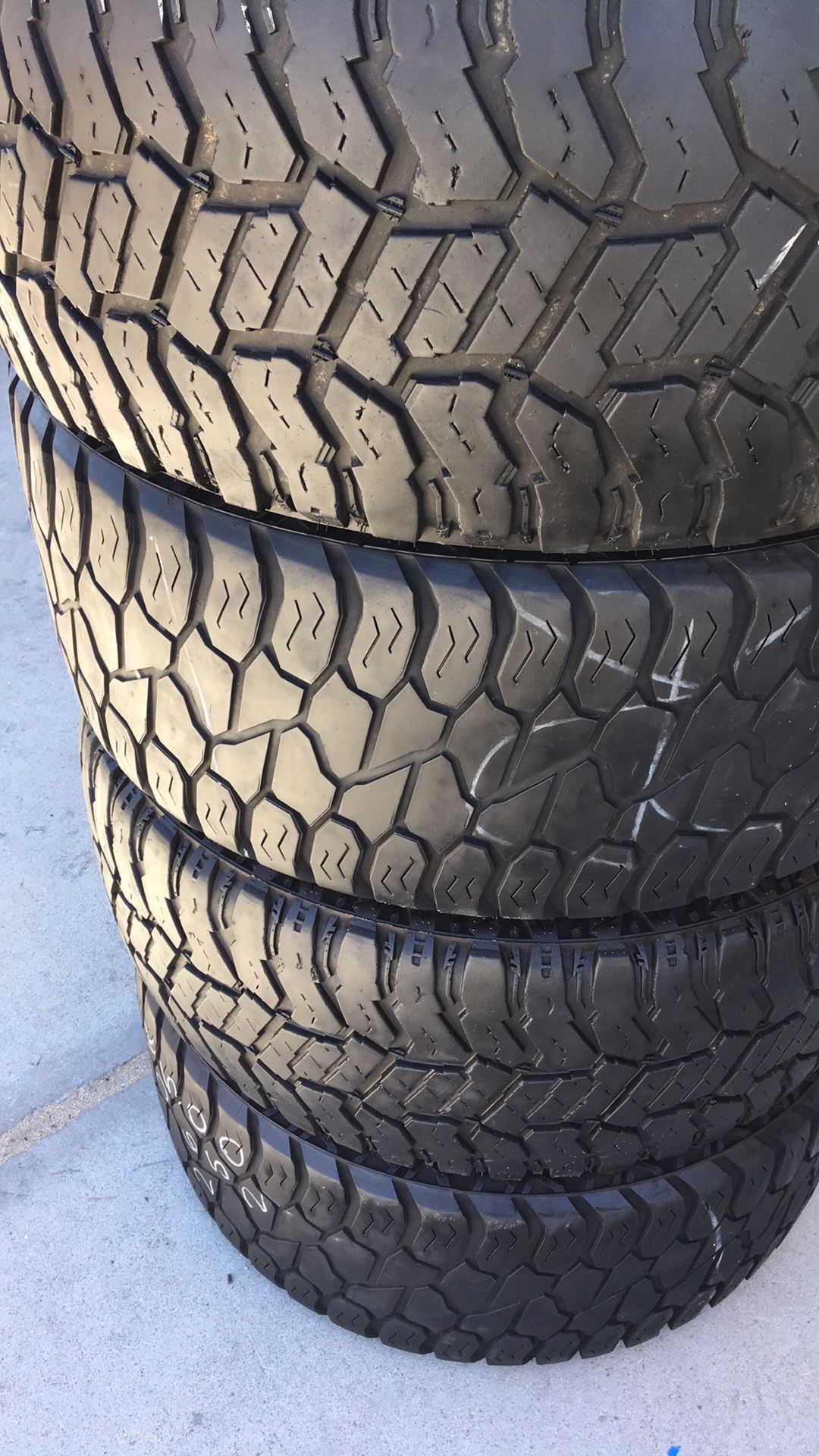 265/50/20 (2 patriot rugged (1 amp terrian?