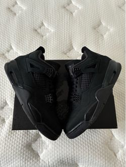 Jordan 4 black cat size 9.5