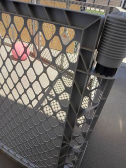 Play gate