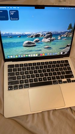MacBook Air M4 13” – 16GB/256GB – 98% Battery + Original Box