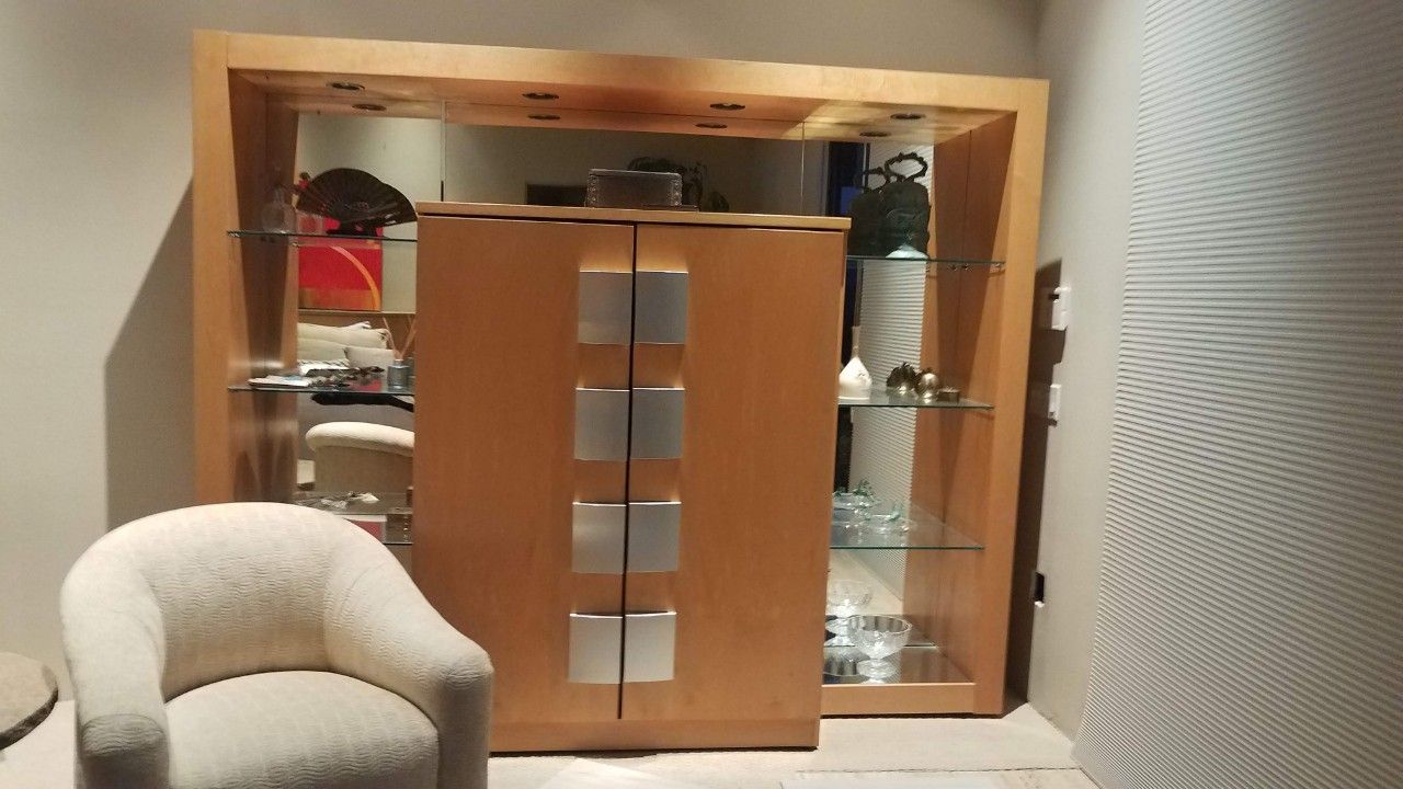 Console Storage / mirrored, shelved
