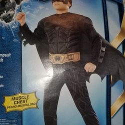 Boys Batman Halloween Costume Size Large (10-12)