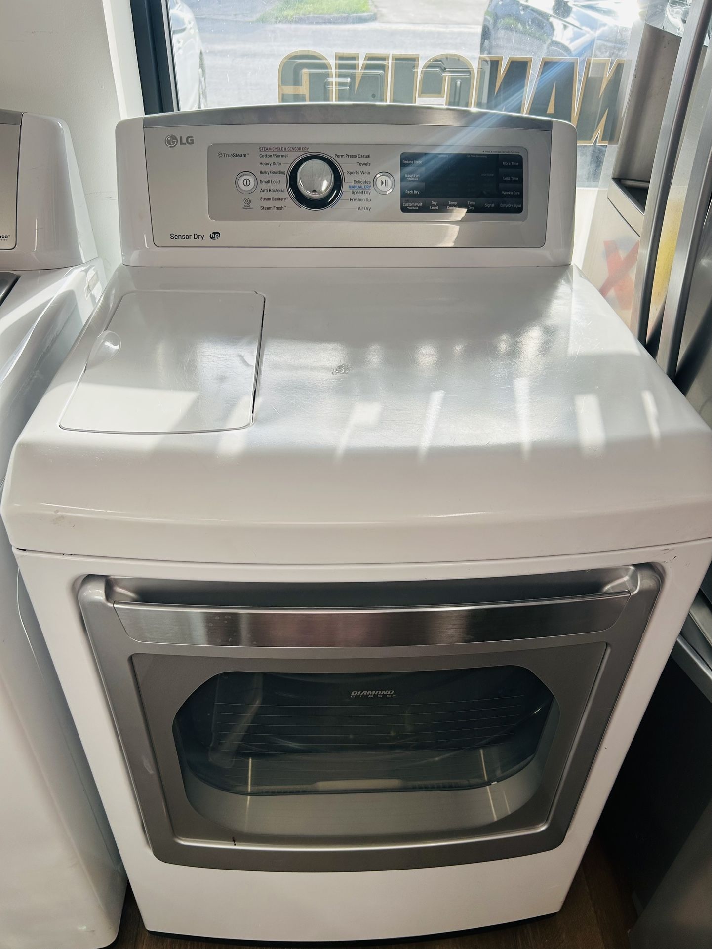 LG FOR SALE