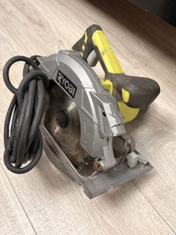 Ryobi Saw With Laser