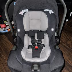 Infant Nuna Pipa  Car Seat