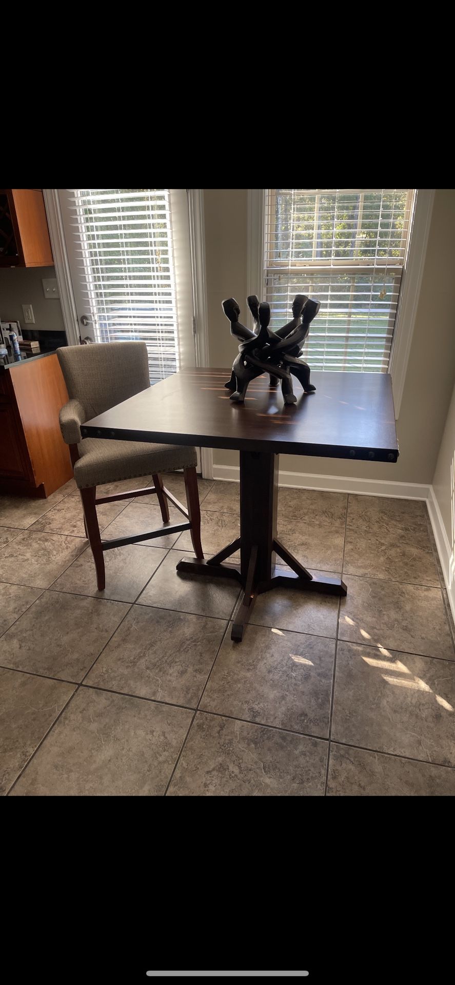Pub table (Brand New)