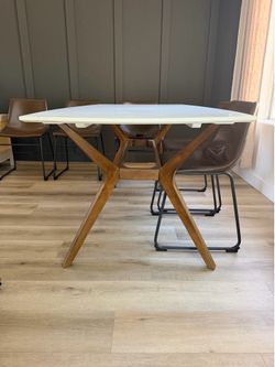 Table and 6 chairs
