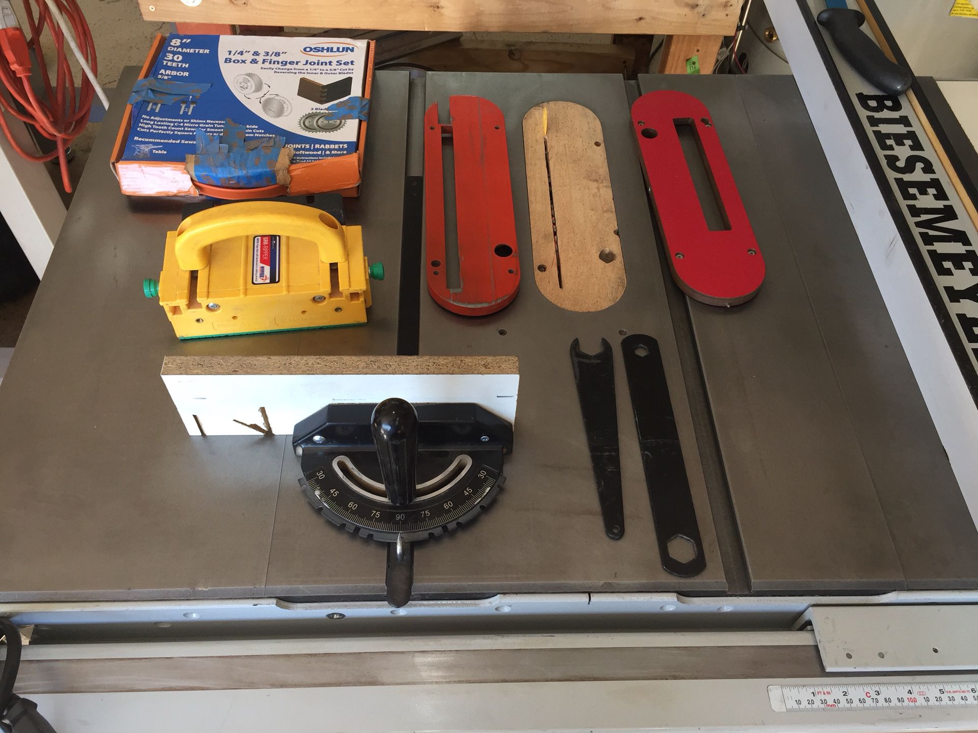 Delta 10” Contractor’s Table Saw