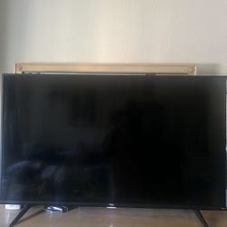 Roku TCL TV.