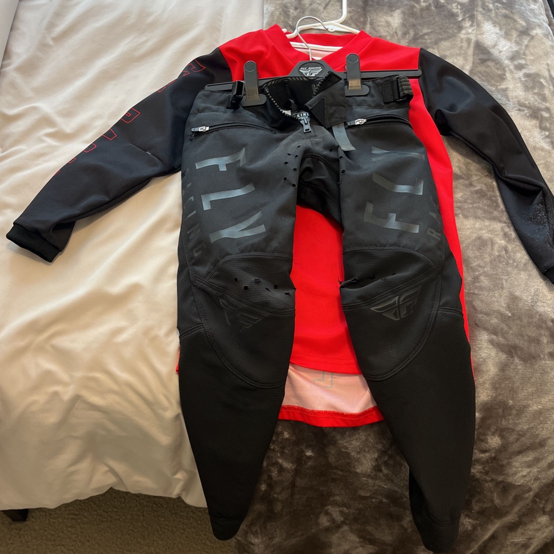 Fly Youth Kinetic Riding Pants Size 22