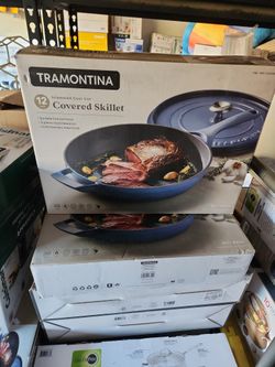Tramontina 12-in Enameled Cast Iron Covered Skillet