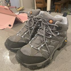 Merrell Moab Mid GORE-TEX Hiking Boots – Women’s Size 8 – $65