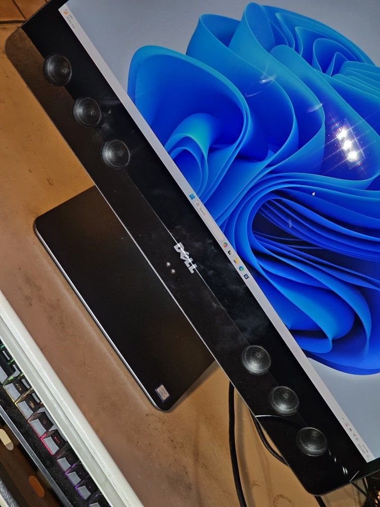 Dell XPS One 27 Touchscreen All In One PC. i7-3.60GHz-CPU 24GB Of Ram 1TB SSD GPU: Radeon