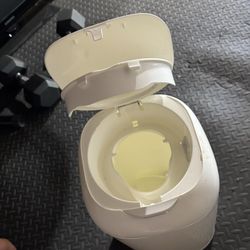 Used Diaper Genie 25$