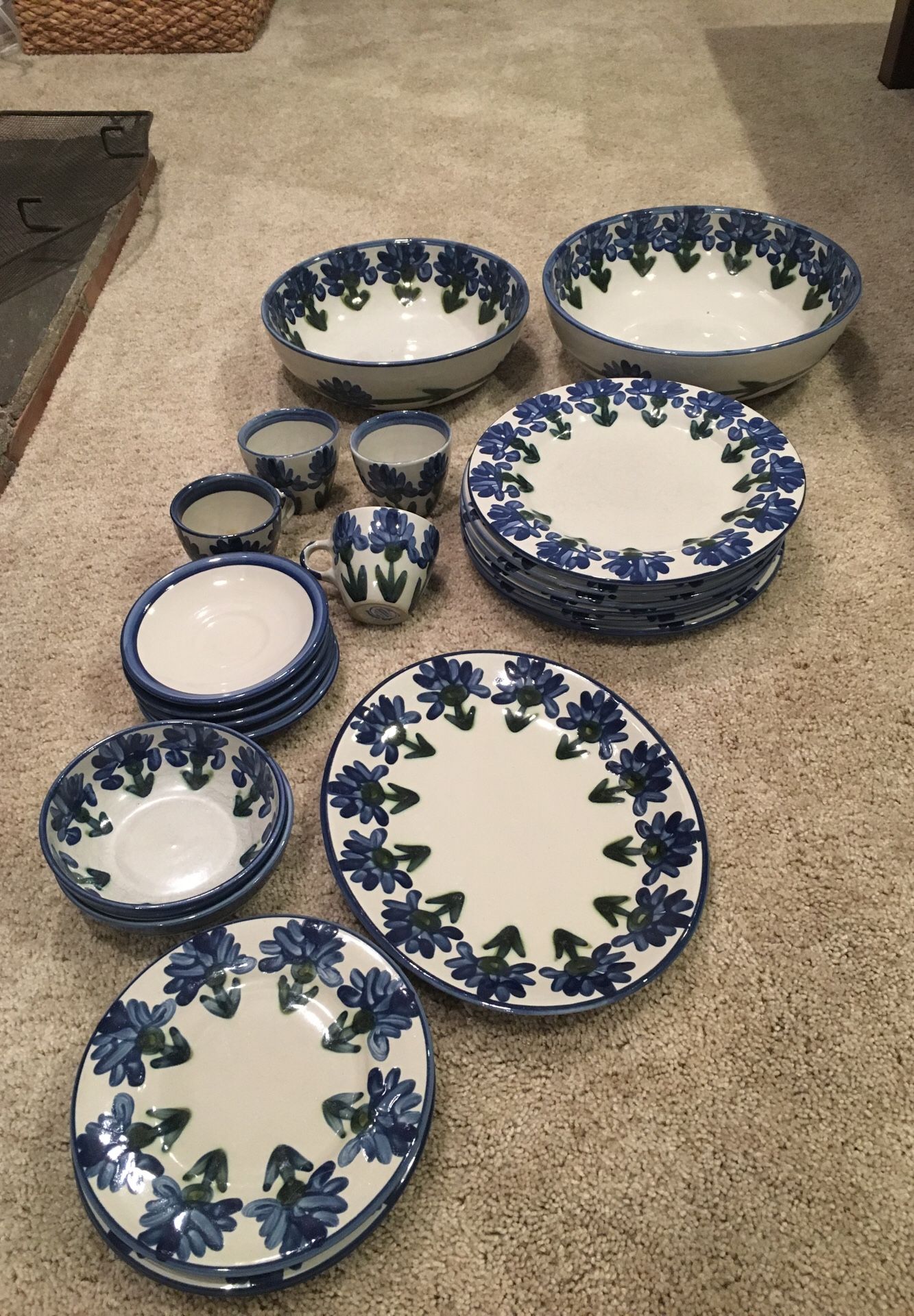 Louisville Stoneware Blue Cornflower Dishware