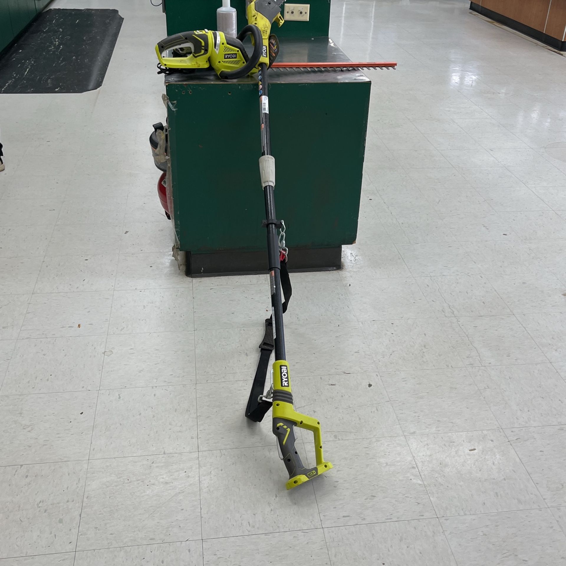 Ryobi Cordless Pole Saw Hedge Trimmer Combo Battery And
