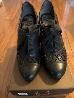 Black High Heel Shoes