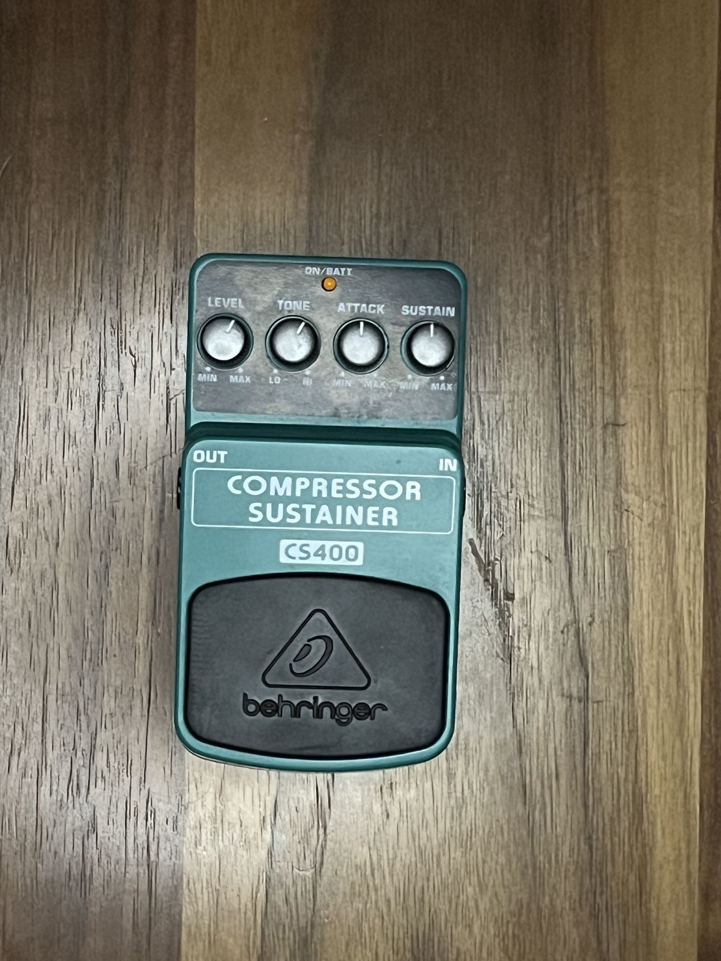 Behringer Compressor Sustainer Guitar Effect Pedal.