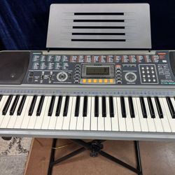 Cascio Keyboard With Stand 