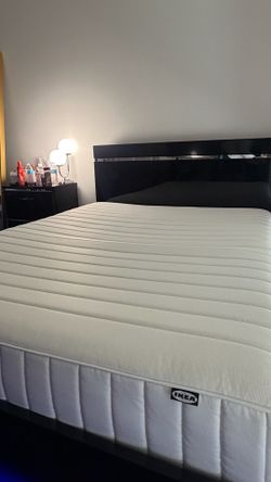 Cama Queen