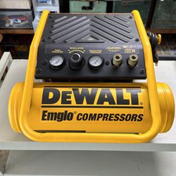 Dewalt HD 2 Gal Air Compressor 