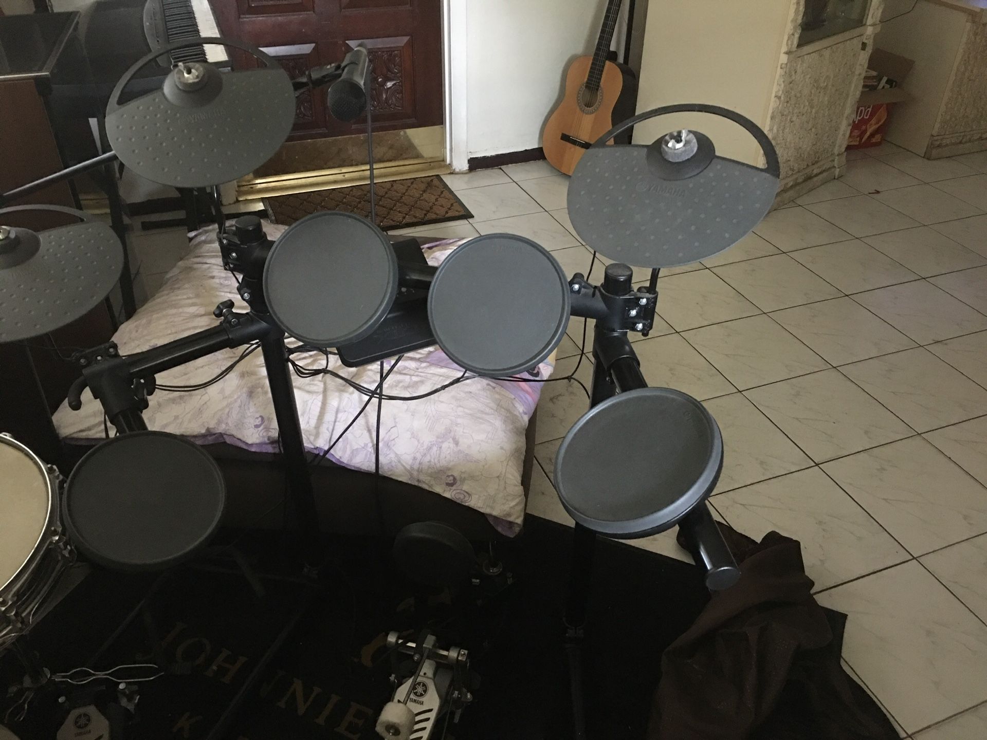 Yamaha DTX430 Electronic Drum Kit