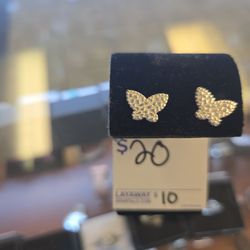 Butterfly earing