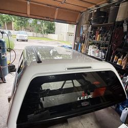Leer 100XR Camper Shell