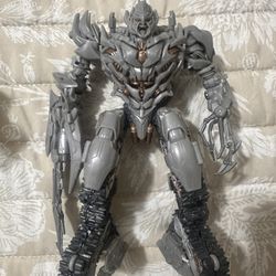 STUDIO SERIES 13 MEGATRON (USED)
