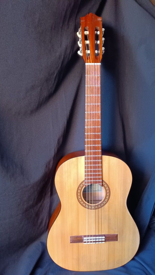 Yamaha C45M Classical Guitar