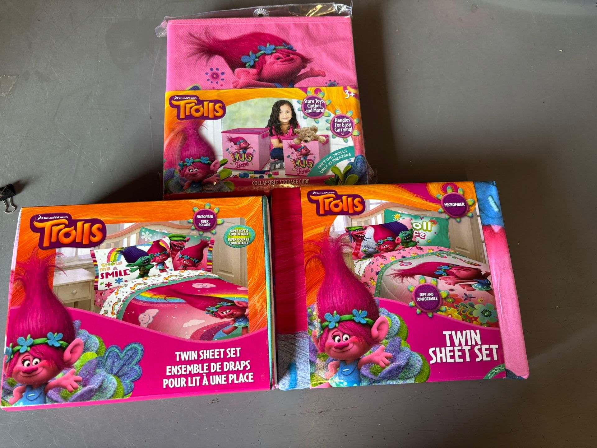 Trolls Bed Sheet Twin Size Set And Storage Bins