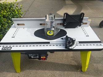 RYOBI Router Table with Porter Cable 8902 Router. USED ONCE