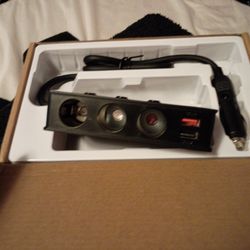 Lighter plug kit with 3 plugs and 2 USB ports
