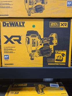 Dewalt 15⁰ Coil Roofing Nailer Kit