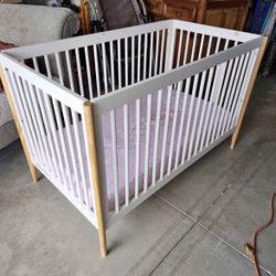 Baby Crib 