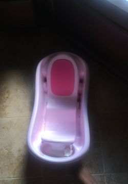Baby bath tub