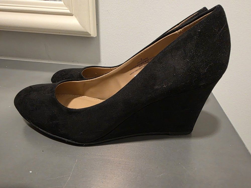 Black Wedge Platform Heels