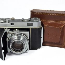 Kodak Retina IIa 35mm Rangefinder Camera w/ Xenon 50mm f/2 Lens & Case *Germany*