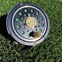 Pflueger Medalist 1494 1/2 Fly Reel