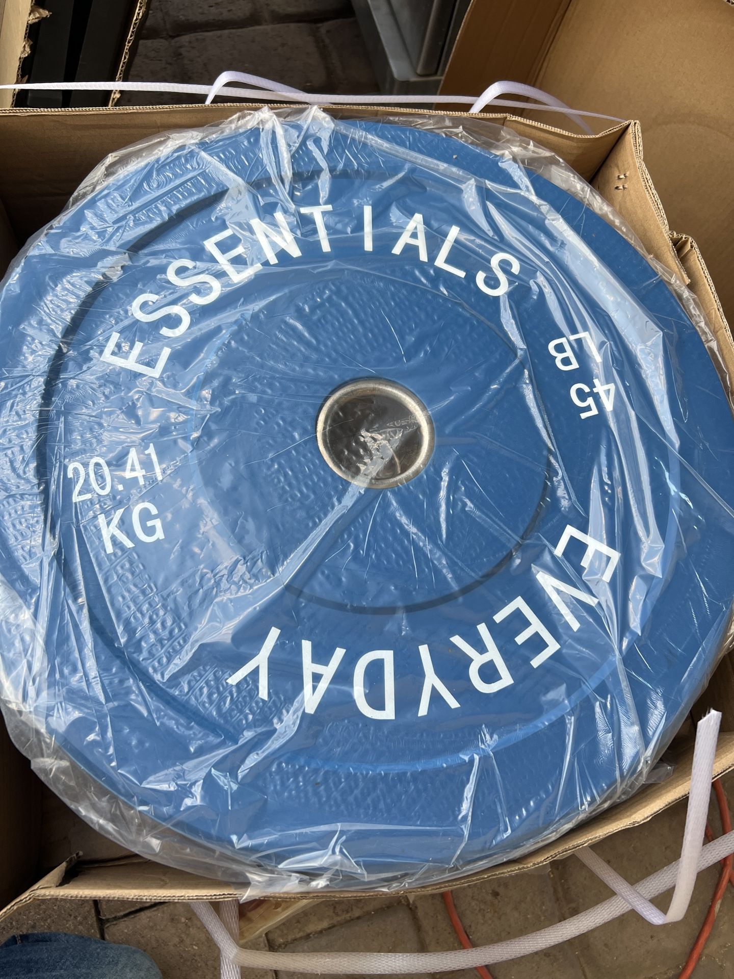 90LB 2X 45Lb Bumper Plate Weight Olympic Plate BRAND NEW IN BOX
